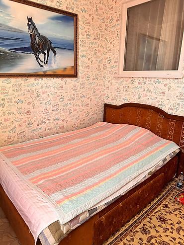 160: Двуспальная кровать с изголовьем и выдвижными ящиками - Размер — 1