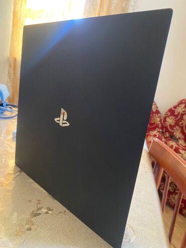 playstation 4 islenmis: Playstation 4 pro CUH-7215B PS4 pro ən son buraxılış praşifqa deyil