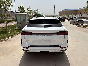 bye e5: BYD Song Plus: 2023 г., 0.1 л, Электромобиль, Кроссовер — 9