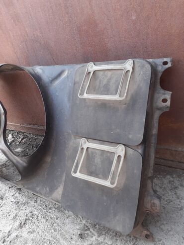 Другие детали кузова: Решётка гольф2 джетта 2, оригинал, цена 1000с дверные молнинг дж — 21