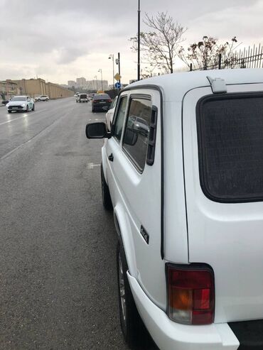 фольксваген поло 1 4: VAZ (LADA) 4x4 Niva: 1.7 l | 2012 il 115000 km Ofrouder/SUV