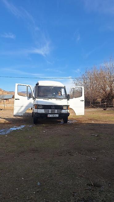 мото зонтик: Продаётся грузопассажирский фургон белого цвета с высоким кузовом и — 9