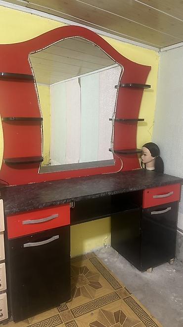 mebel alan usta: İşlənmiş, Saç kəsimi üçün masa, Güzgülü — 2