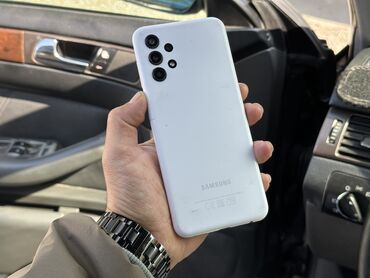 цифровой фотоаппарат цена: Samsung Galaxy A13, Колдонулган, 128 ГБ, түсү - Ак, 2 SIM