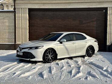 Toyota: Toyota Camry: 2018 г., 2.5 л, Автомат, Бензин, Седан — 3