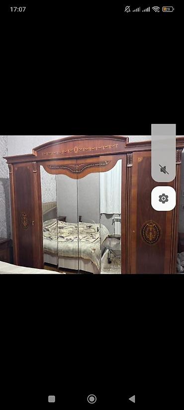 wkaf: Klassik üslubda iri qarderob şkaf - Material: tünd rəngli ağac əsaslı — 1