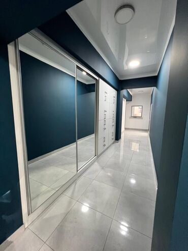 Офисы: Сдаю Офис, 170 м², В частном доме, С отдельной кухней, 1 линия, С отдельным входом at lalafo.kg — 18 Офисы: Сдаю Офис, 170 м², В частном доме, С отдельной кухней, 1 линия, С отдельным входом — 18