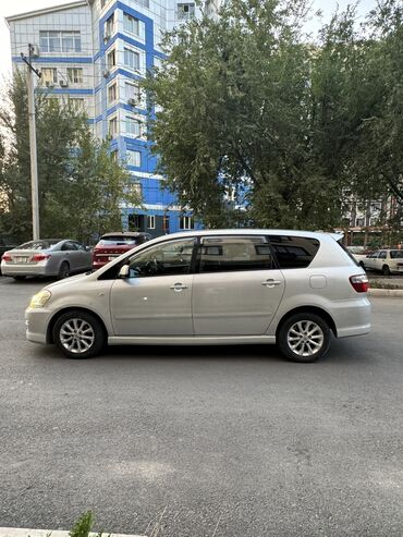 опел комбо: Toyota Ipsum: 2003 г., 2.4 л, Автомат, Бензин, Минивэн