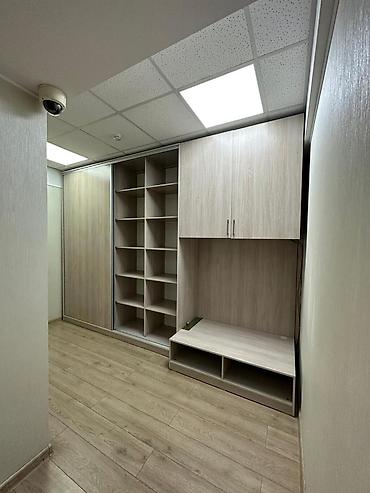 Продажа офисов: Продажа офисов 101 м², С ремонтом, С мебелью, Многоэтажное здание, 1 этаж — 6