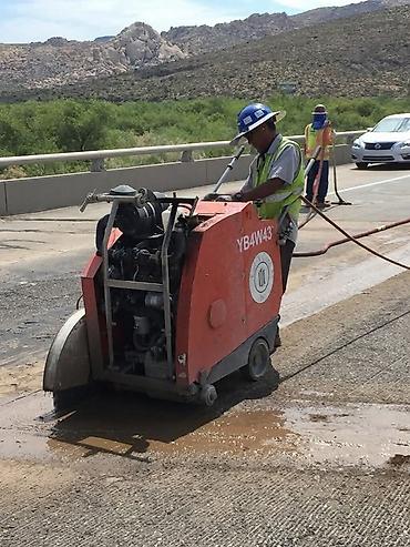 Beton işləri: Beton kəsən beton deşən betonlarin i̇stənilən ölçüdə vəi̇stənilən — 23