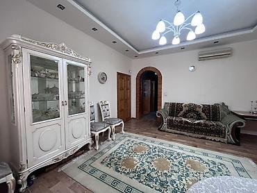 Үйлөрдү сатуу: 3 бөлмө, 75 м², 4 соток, Бишкек, Дене тарбия институту (КМДТжСА) Кыймылсыз мүлк агенттиги — 2