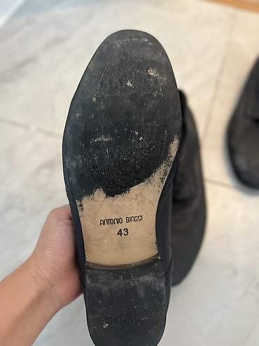 armani часы: Мужские туфли, 43, Б/у, цвет - Черный — 2