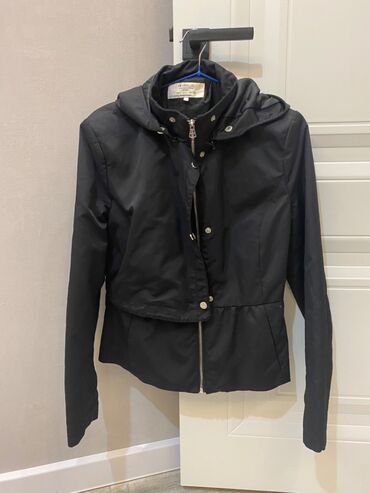 кожаная куртка женская: Zara Trafaluc vetrovka, az geyilib