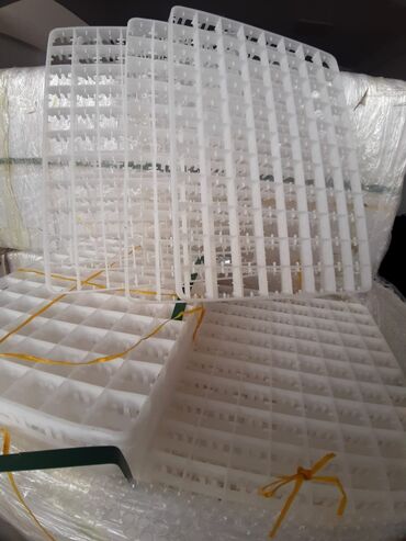 İnkubatorlar: Latoq 88 ədədlik 
ölçü 50/36 toyuq üçün — 9