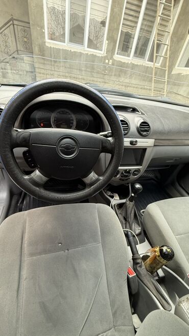 Chevrolet: Chevrolet Nubira: 2006 г., 1.6 л, Механика, Бензин, Универсал — 9