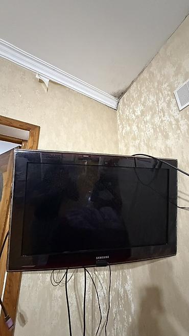 tv box nədir: Samsung LCD televizor - Ekran: təxminən 32" (diagonal ölçü vizual — 4