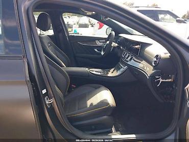 Mercedes-Benz: Mercedes-Benz E-класс AMG: 2023 г., Автомат — 7