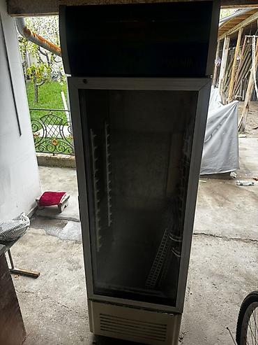 Холодильные витрины: Для напитков, Китай, Б/у — 1