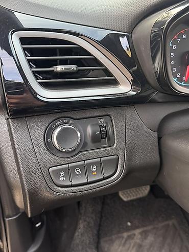 спарк дверь: Chevrolet Spark: 2019 г., 1 л, Вариатор, Бензин, Хэтчбэк — 10