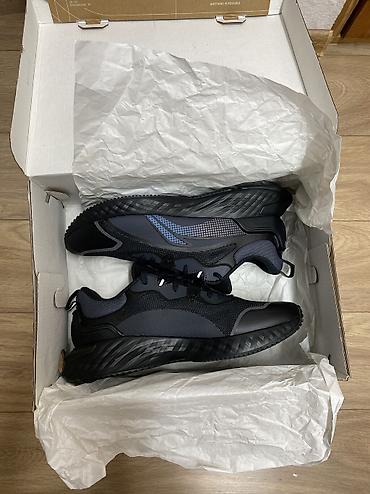 обменяю вещи: Кроссовки Li-Ning. Новые. Размер 42. Срочно — 4