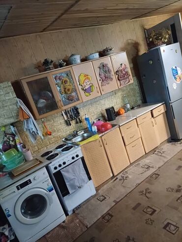 долгосрочная аренда домов бишкек: 65 м², 4 комнаты, Теплый пол, Парковка, Сарай