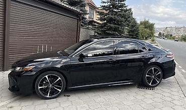 rolls royce phantom: Toyota Camry: 2019 г., 2.5 л, Автомат, Бензин, Седан — 7