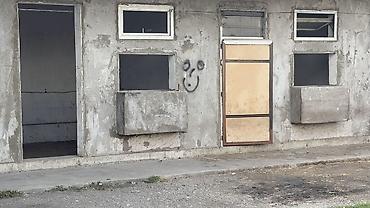 пустой участок бишкек: 400 м², With parking, Другой тип здания — 3