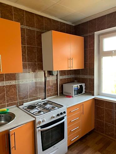 80: 3 комнаты, 58 м², 3 мкр 104 серия, 4 этаж — 5