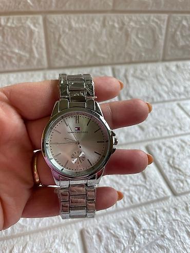 Ručni satovi: Cena:2900 (Bez kutije)
Cena:3400 (Sa kutijom)
💋 — 9