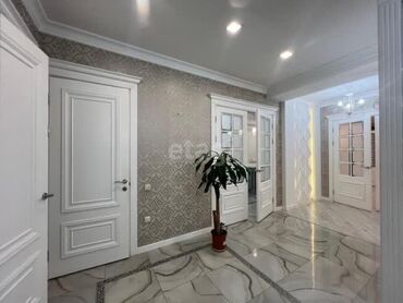 Долгосрочная аренда квартир: 4 комнаты — 16