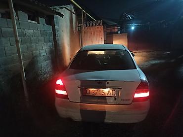 нубир: Daewoo Nubira: 2001 г., Седан — 3