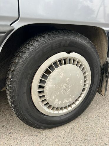 Audi: Audi 100: 1988 г., Механика, Бензин, Седан — 4