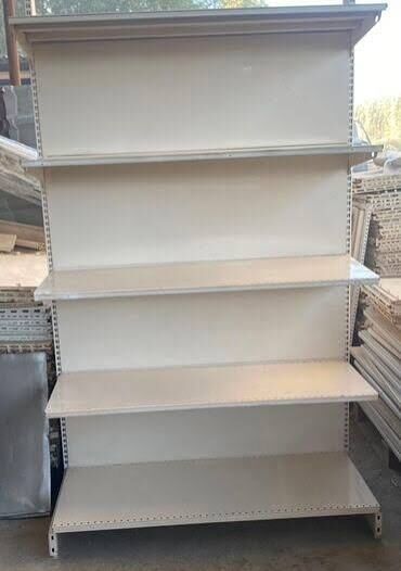 Biznes üçün program təminatı: 4 metredir təcili satilir əlavə vitrində var 1 metredir.ciddi olanlar