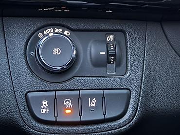 spark 2018: Chevrolet Spark: 2017 г., 1 л, Бензин, Хэтчбэк — 9