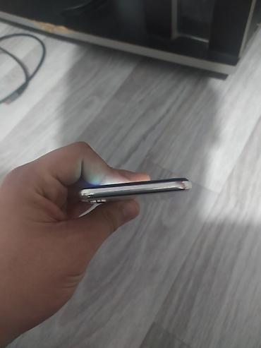 Apple iPhone: IPhone X, Новый, 64 ГБ, Серебристый, Чехол, 100 % — 9