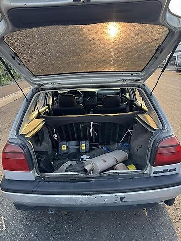 крыло гольф3: Volkswagen Golf: 1991 г., Хэтчбэк — 7