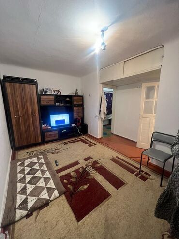 хрущевка политех: 2 комнаты, 42 м², Хрущевка, 1 этаж, Старый ремонт