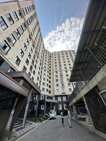 дом с бассейном: 2 комнаты, 72 м², Элитка, 4 этаж, Дизайнерский ремонт