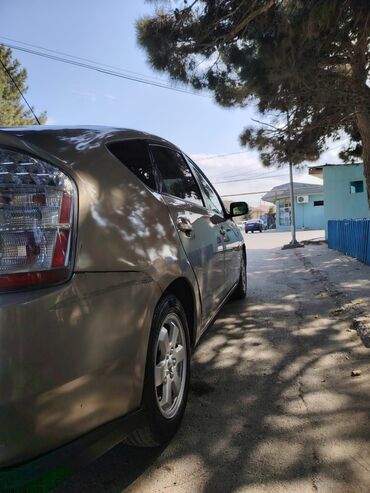 Toyota: Toyota Prius: 0.5 l | 2009 il Hetçbek