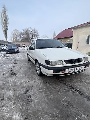 Volkswagen: Volkswagen Passat: 1994 г., 2 л, Механика, Бензин — 3