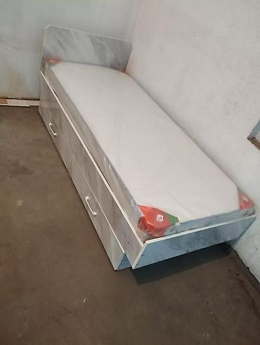 bunk bed: Односпальная кровать, Новый, С матрасом, длина - 190 см — 5