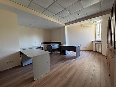 Аренда офисов: Аренда офисов, 175 м², В жилом комплексе, 1 линия — 10