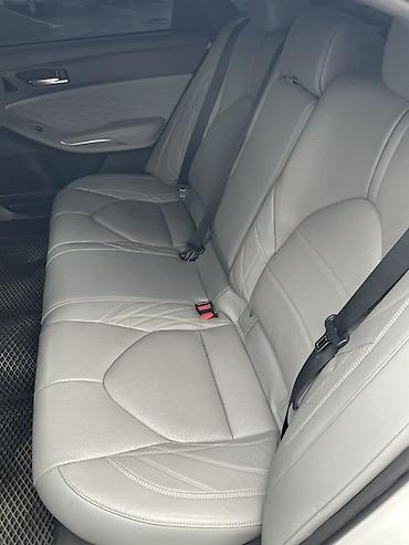тоета: Toyota Avalon: 2021 г., 2.5 л, Вариатор, Гибрид, Седан — 6