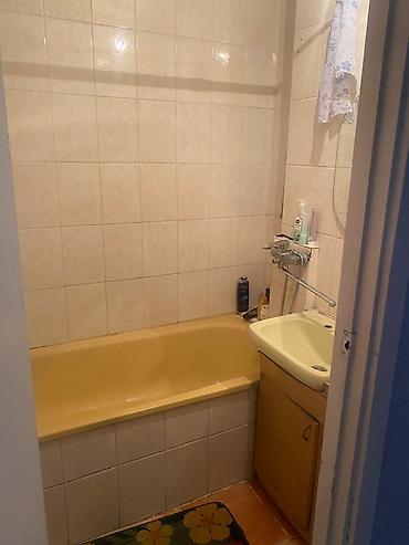 общежития: 2 комнаты, 50 м², 8 мкр 105 серия, 5 этаж — 5