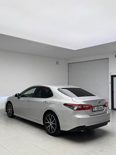 corolla 2016: Toyota Camry: 2022 г., 2.5 л, Автомат, Гибрид, Седан — 3