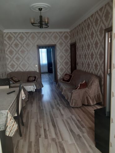 9 mkr satilan evler: Баку, 4-ый микрорайон, 3 комнаты, Вторичка, м. Мемар Аджеми, 70 м²