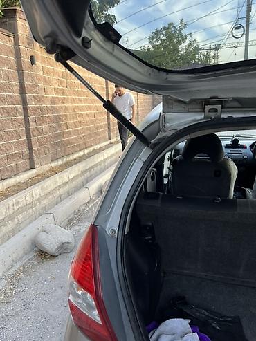 fit 2: Honda Fit: 2003 г., 1.5 л, Автомат, Бензин, Хэтчбэк — 5