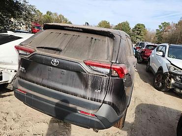 Toyota: Toyota RAV4: 2022 г., 2.5 л, Автомат, Бензин, Внедорожник — 2