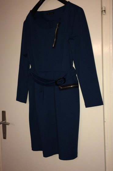 svečane haljine xxl veličine: Prelepa haljina, boja tamno plava vuce na tirkiznu. Savrseno stoji
