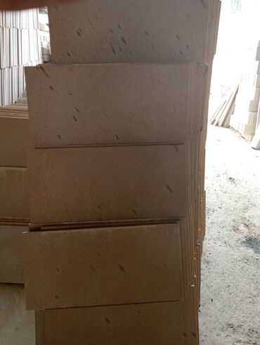 Ağlay: 4 manatdan başlayan qiymetler bütün növ ağlay daşlari elaqe saxliya — 10